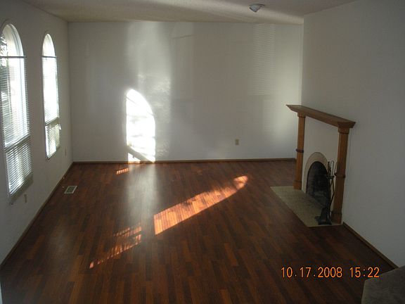 4th image of 8713 136th St E