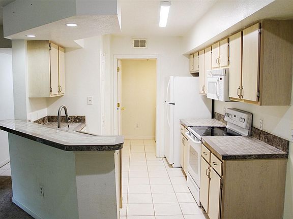 3rd image of 12603 Crest Springs Ln APT 1422