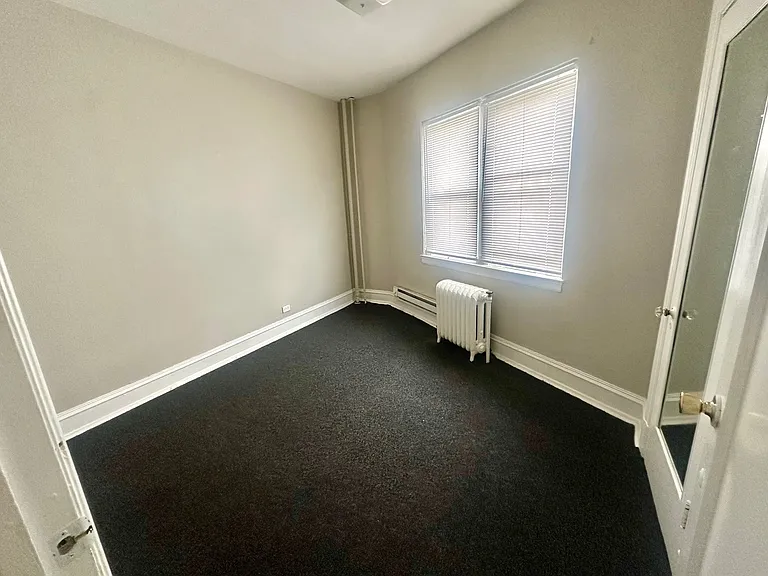 Elizabeth Manor — Photo 16