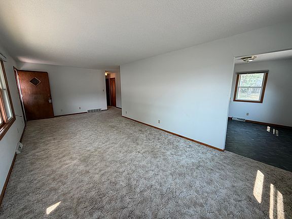 3rd image of 614 S Edgerton St