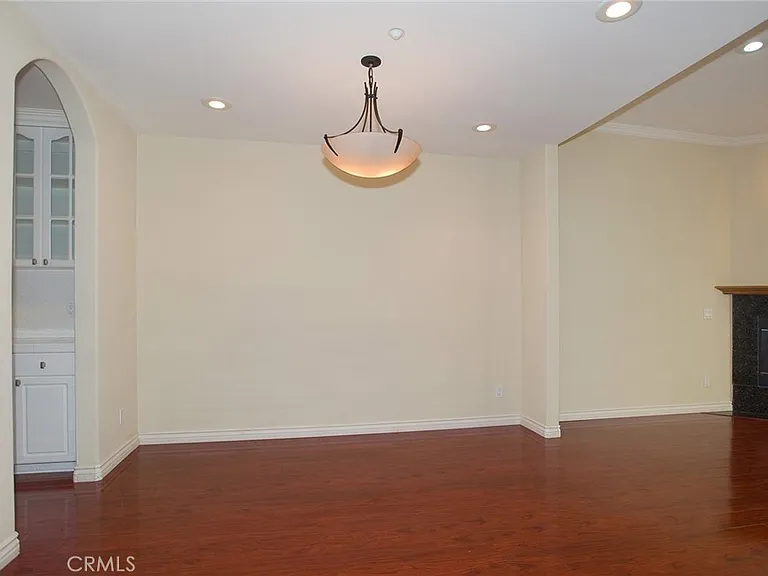 2345 Montrose Ave #5 — Photo 9
