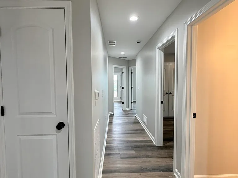 7016 Caravan Dr — Photo 8