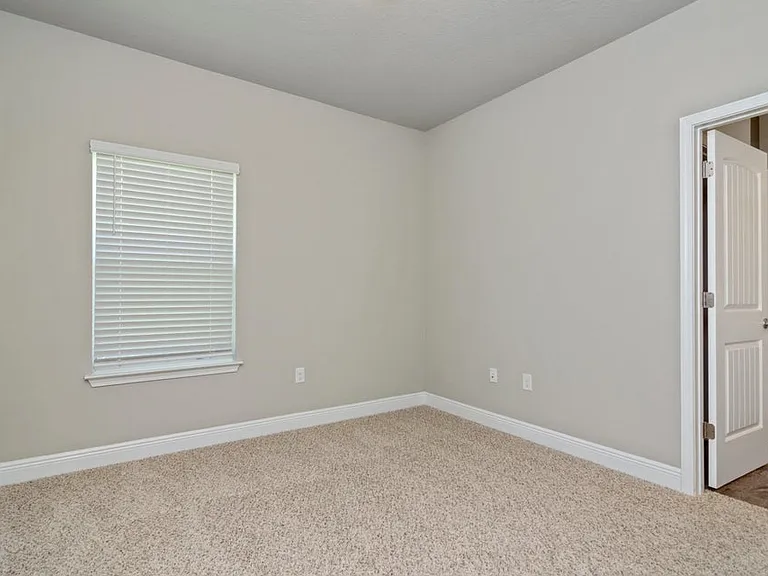 791 Cornelia St — Photo 5