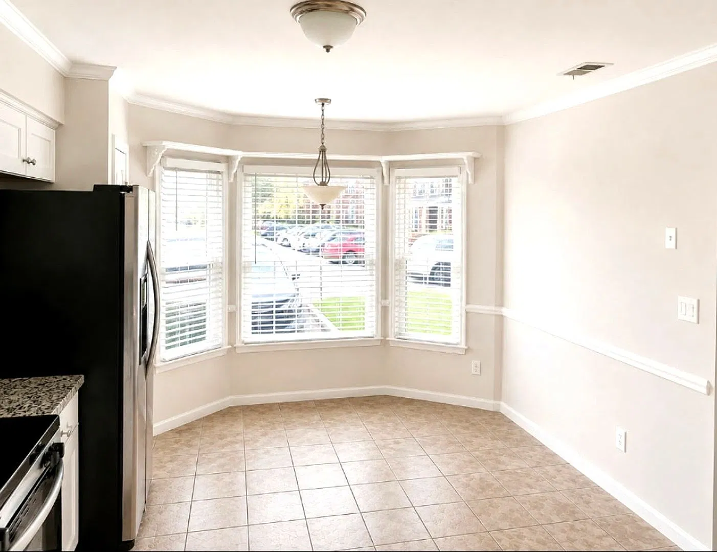 Western Branch 3br 2.5 bath Townhome — Photo 4