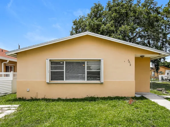 2218 Farragut St, Hollywood, FL 33020