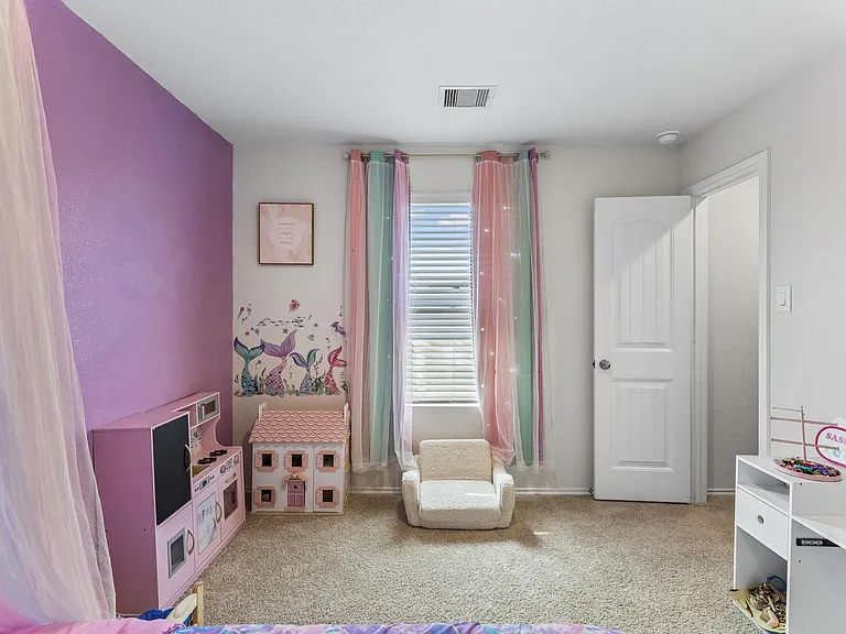 343 Sickle Loop — Photo 31