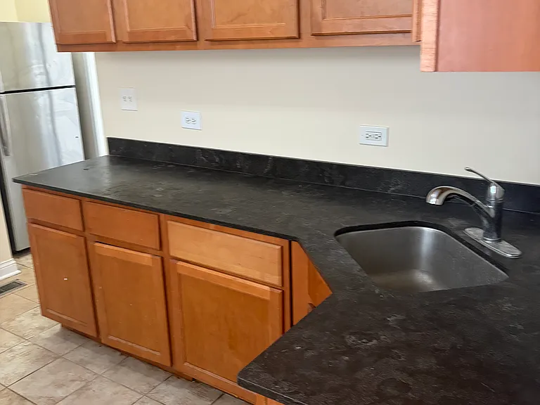 9022 S Justine St #1 — Photo 15
