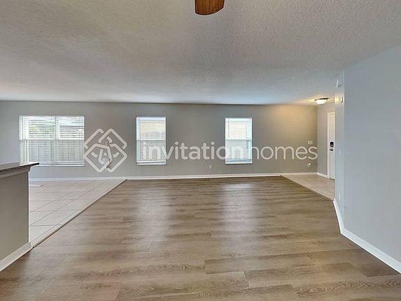 3rd image of 948 Windrose Dr