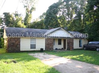 98 Carolane Dr APT L, Jackson, TN 38305