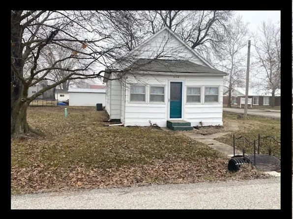 614 E Beech St, Clarence, MO 63437