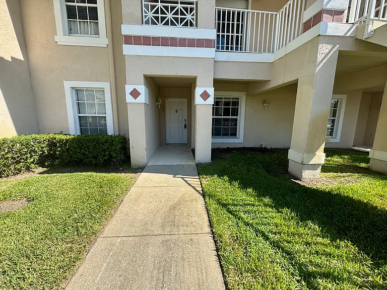 13313 Fairway Glen Dr #103 — Photo 2