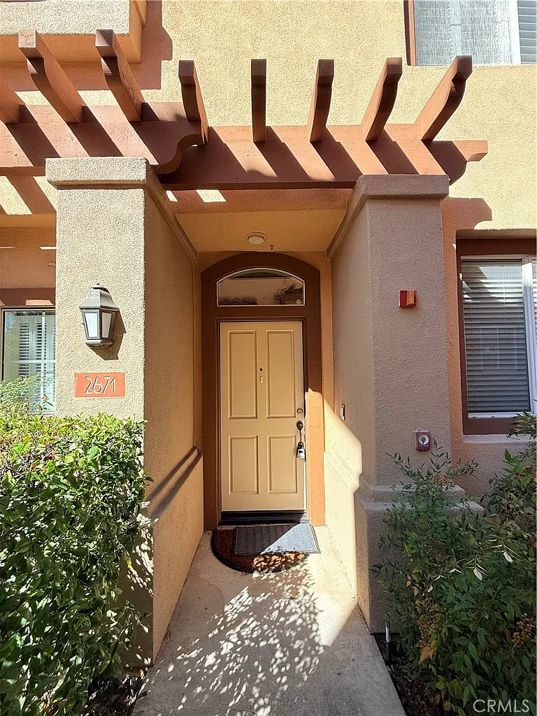 2 bed, 1210 sqft, $3,600 — Photo 2