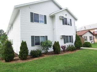 912 6th St S, La Crosse, WI 54601