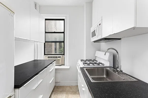 Sold by Corcoran | media 4