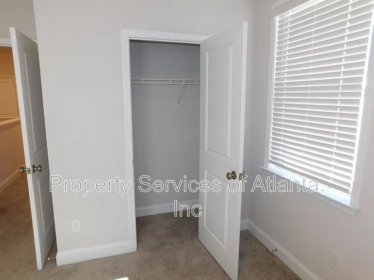 930 Elderberry Ct — Photo 19