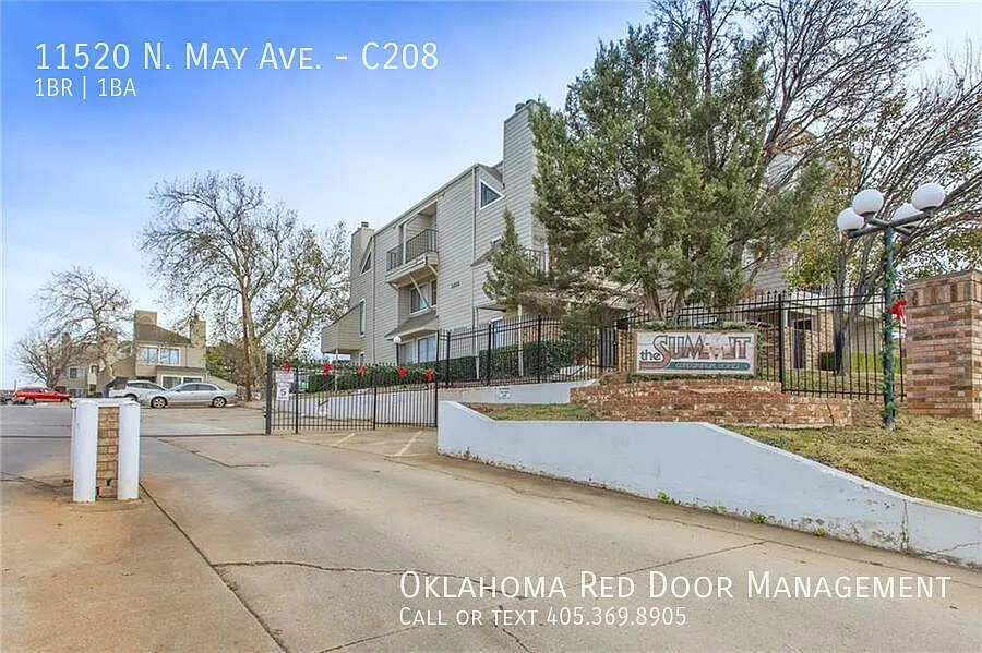 11520 N May Ave #C208