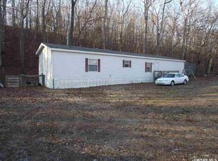 215 Henley Park Ln, Big Sandy, TN 38221