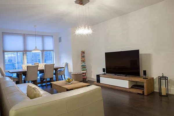 Rented by Owner | media 35