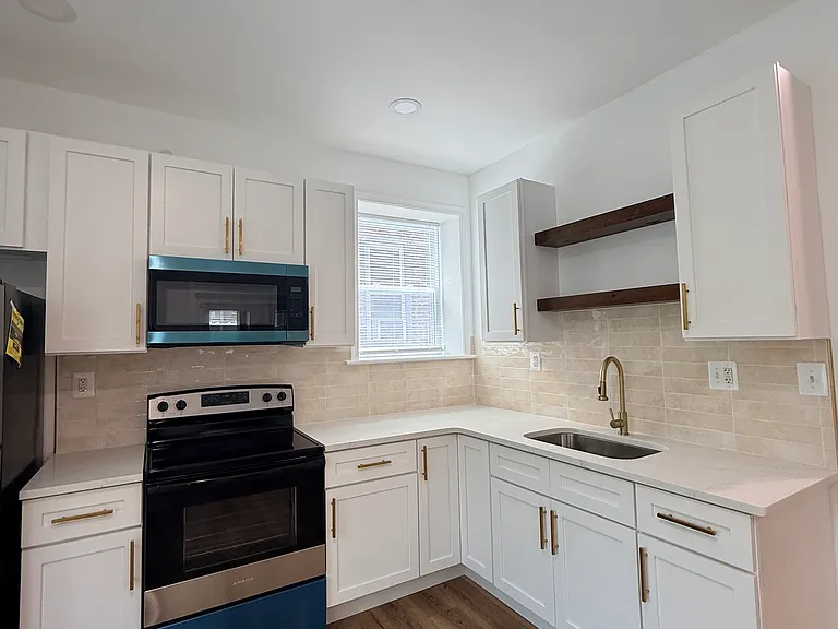 4517 Chester Ave #2F — Photo 7