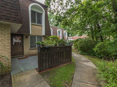 139 Golf Ln #139, Medford, NY, 11763