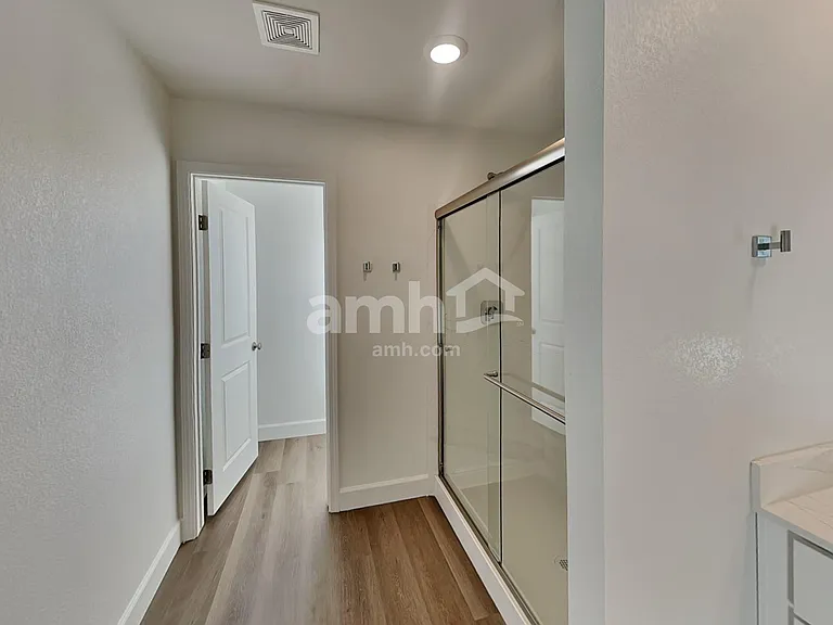 10560 Lagaspi Dr — Photo 10