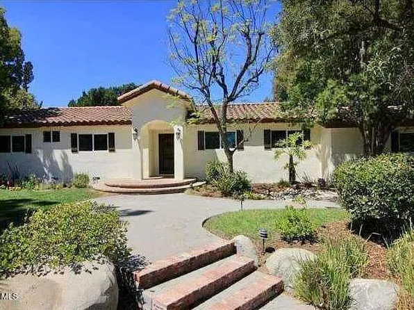 897 Old Farm Rd, Thousand Oaks, CA 91360