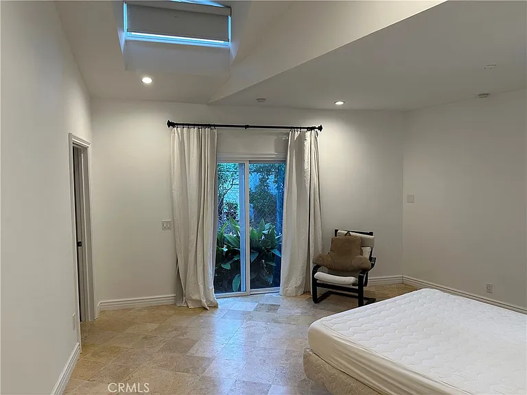 27424 Rainbow Ridge Rd — Photo 36