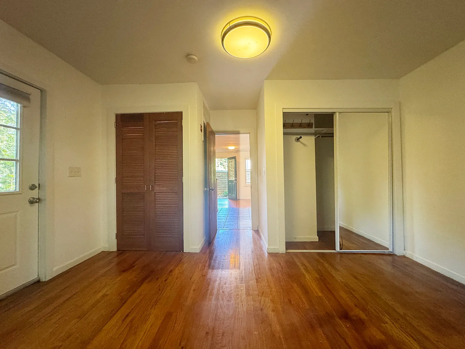 1 bed, 700 sqft, $2,550 — Photo 4