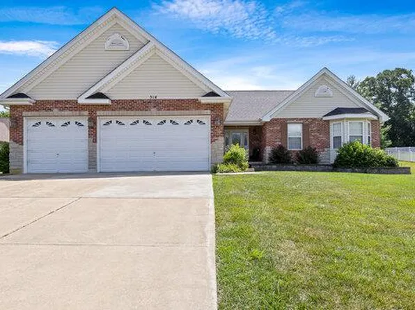 514 Shilling Oaks Dr, Warrenton, MO 63383