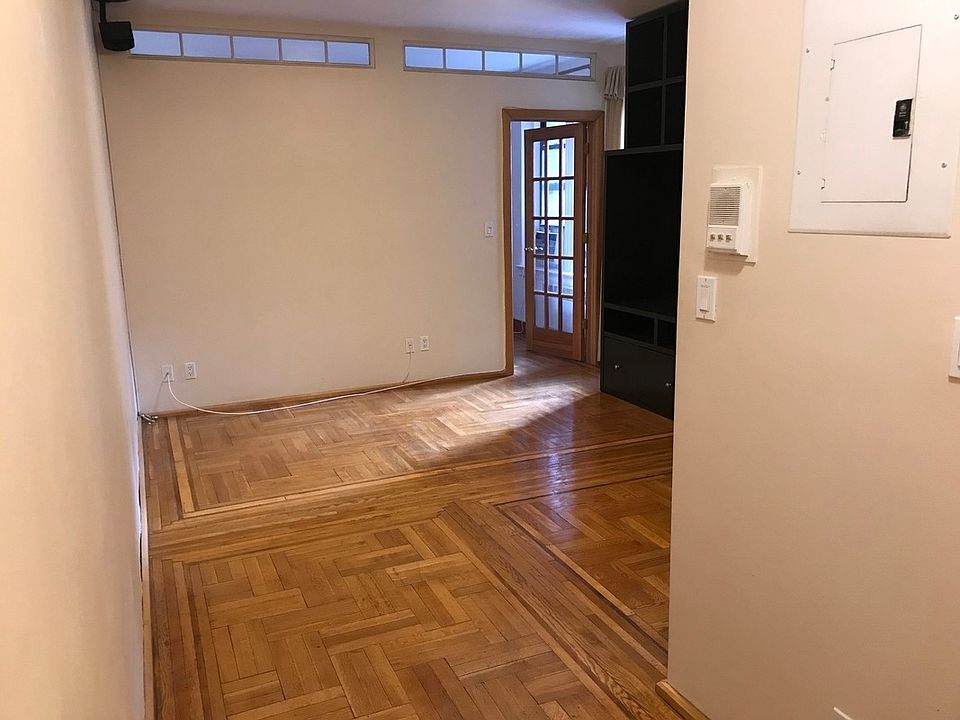 1st image of 4109 41st St APT 2F