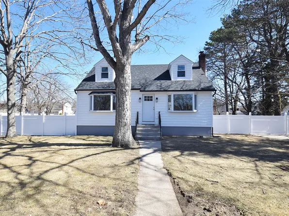 1347 Ferndale Boulevard, Central Islip, NY 11722