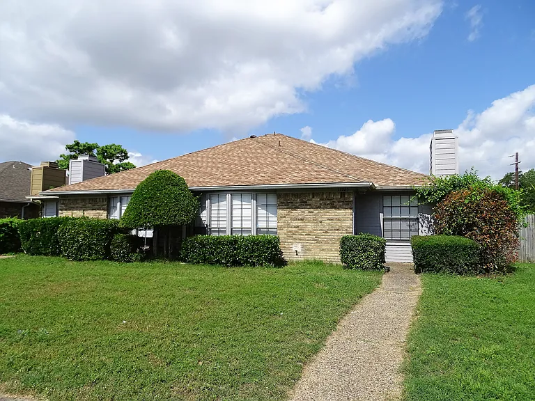 11925 Garden Terrace Dr — Photo 2