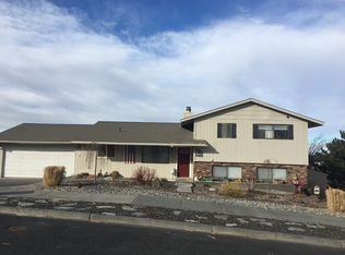 922 S Balsam St, Moses Lake, WA 98837
