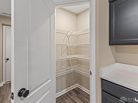 5th image of 2728 Amberwood Ln #17-204