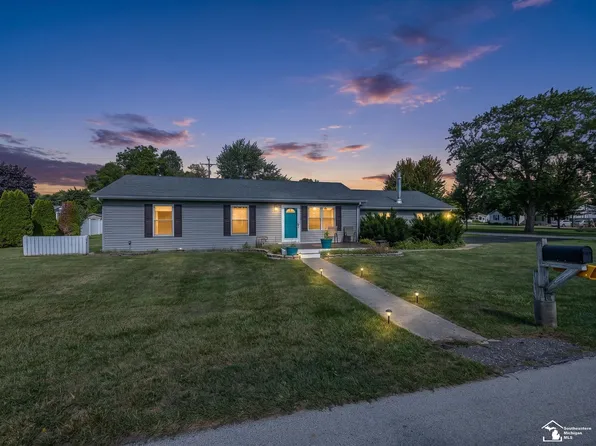 3255 Park Dr, Monroe, MI 48162