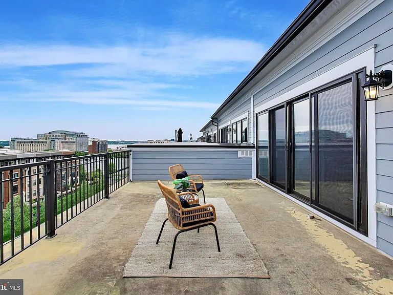 517 Windboard Way — Photo 35