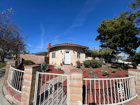 3rd image of 26325 Birchfield Ave