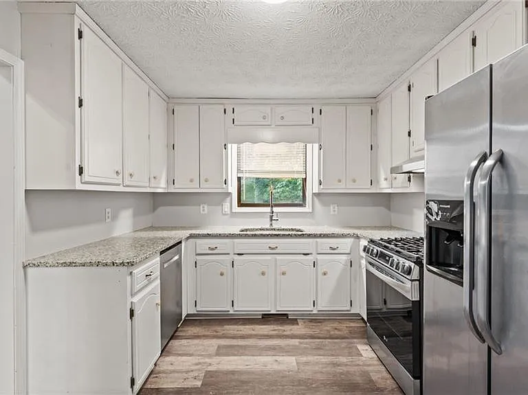 1095 Mountain Springs Dr NW — Photo 10