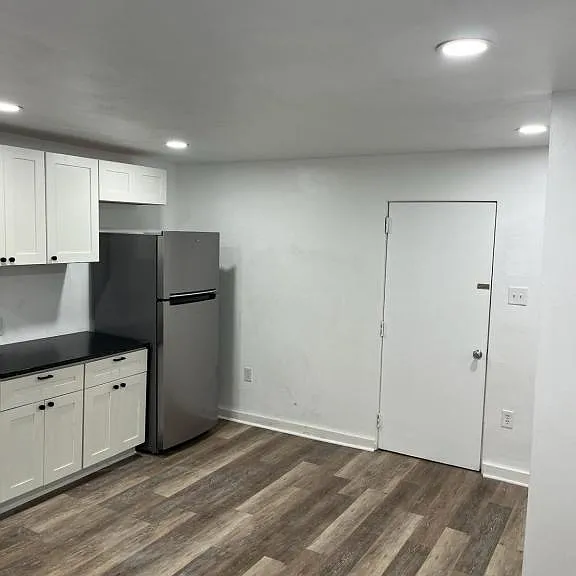 32 Bridge St #4 — Photo 4