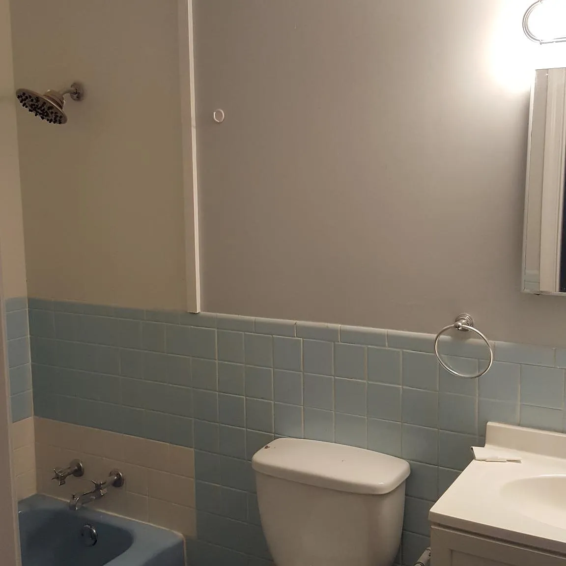3 bed, 960 sqft, $1,200 — Photo 4
