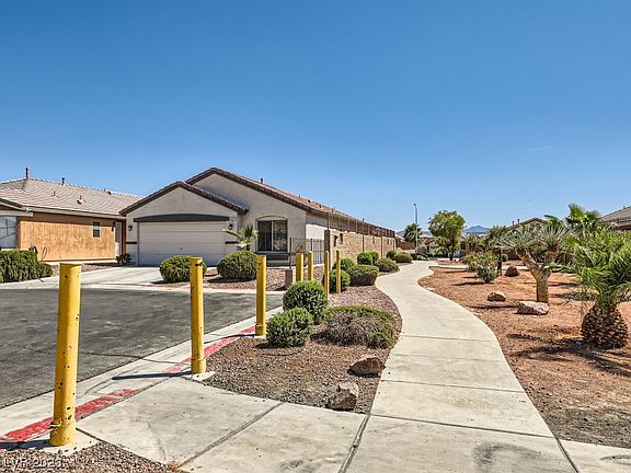 3rd image of 6511 Flatwoods Bay Ct