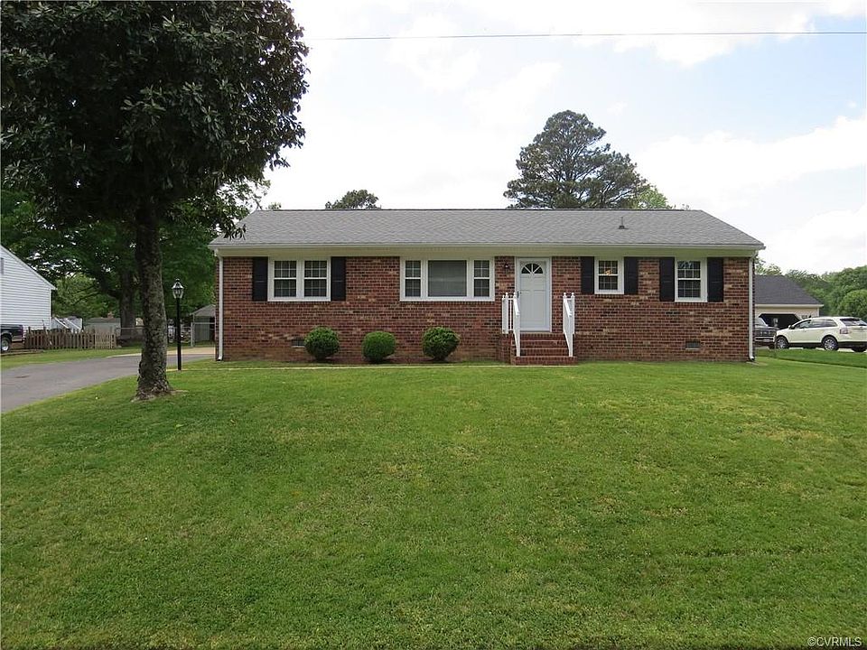 1st image of 302 Old Memorial Dr