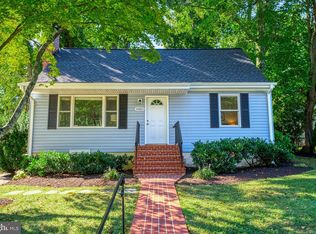 10815 Scott Dr, Fairfax, VA 22030