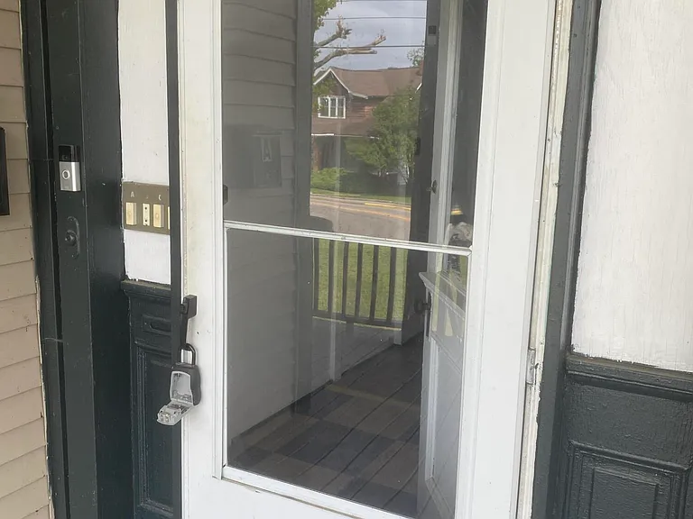 1708 N Main St #B — Photo 2