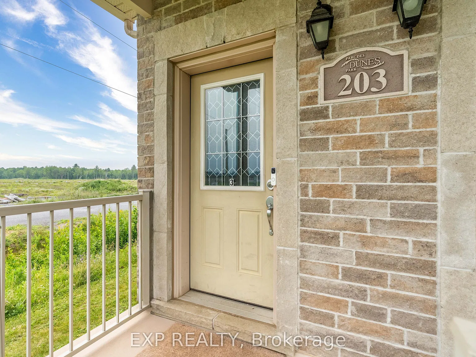 2 bed, $1,950 — Photo 3