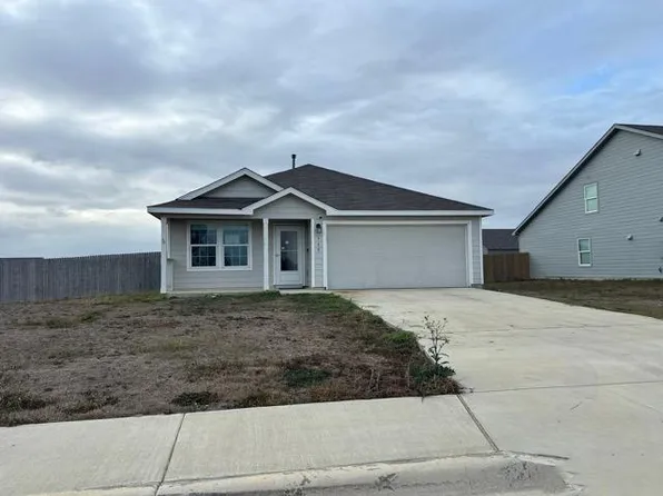 360 Agave Cir, Jourdanton, TX 78026