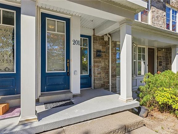 3rd image of 1437 Lakeshore Rd E #201