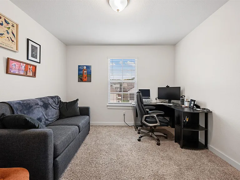 8204A Prairie Rye Dr — Photo 22