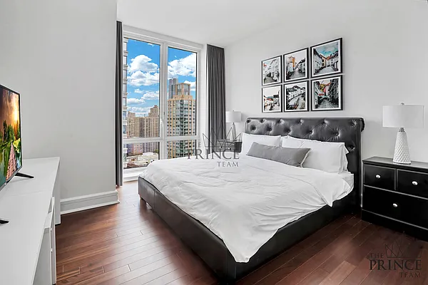 Sold by Compass | media 34