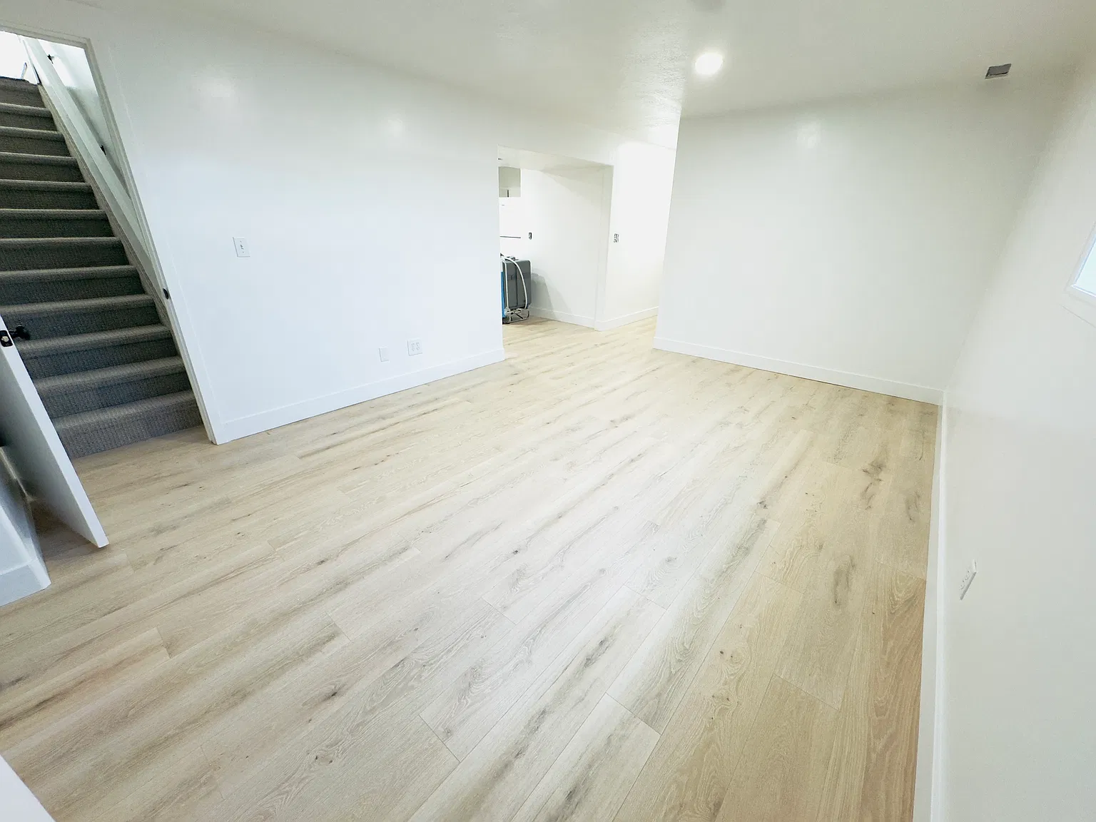 3 bed, 1.5 bath, 1150 sqft, $1,650 — Photo 4